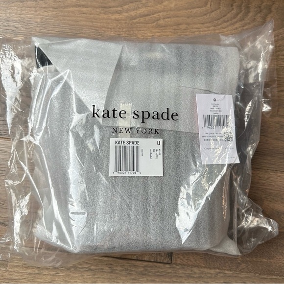 Kate Spade Audrey Mini Bucket Bag smooth black leather gold plated hardware - Picture 8 of 9